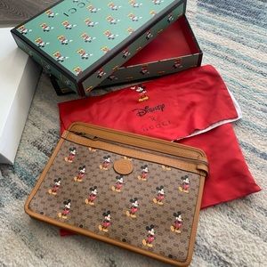Gucci X Disney Clutch Pouch Mickey Mouse Mini  GG Supreme Canvas